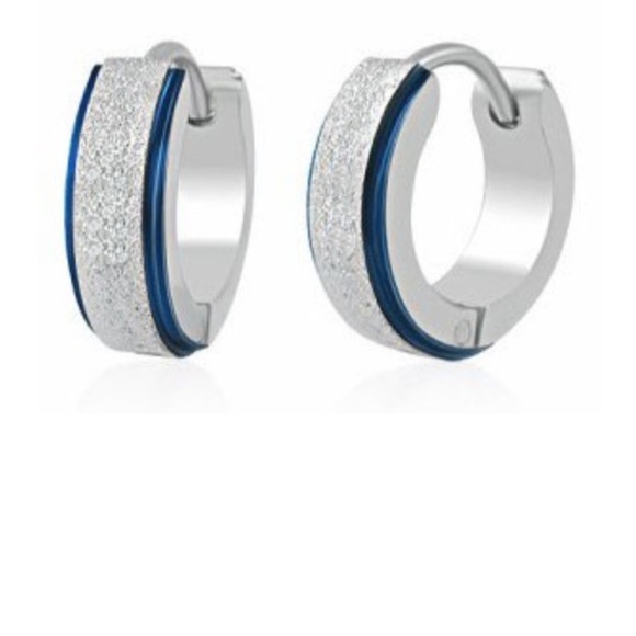 ☘️SOLD☘️Stainless steel hoop earrings with IP blue - Picture 2 of 2