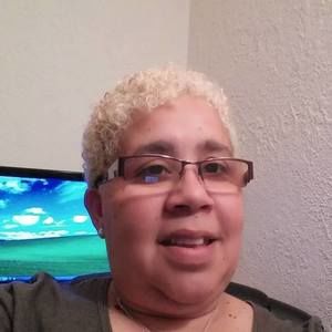 Meet your Posher, Valerie