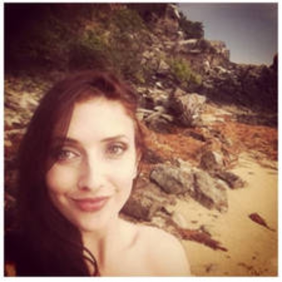 Meet your Posher, Emma - Picture 2 of 2