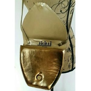 Vintage Bags - 🚫SOLD🚫Vintage Shoulder/Crossbody Bag Vintage Bags - 🚫SOLD🚫Vintage Shoulder/Crossbody Bag