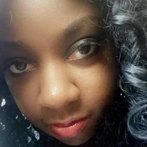 Meet your Posher, Ebony