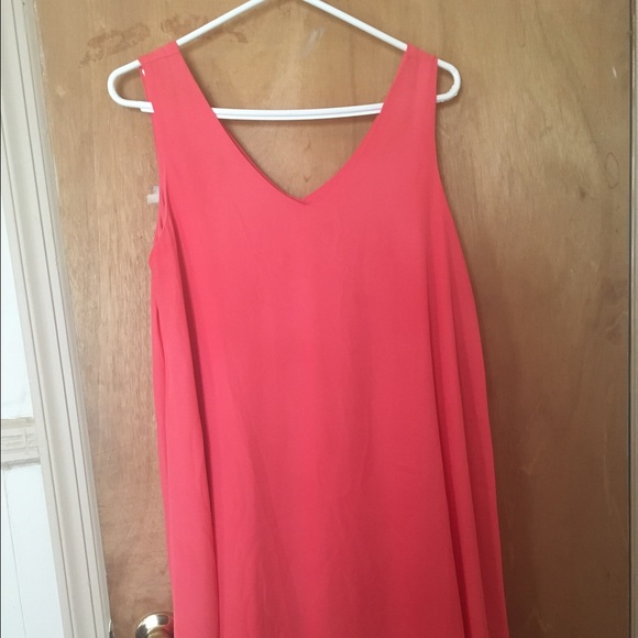Maternity dress size large. Never been worn