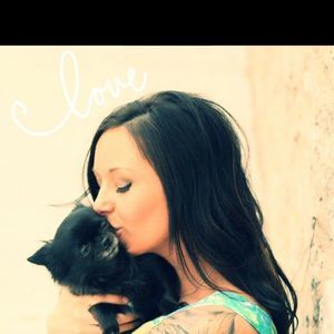 Meet your Posher, Roxy