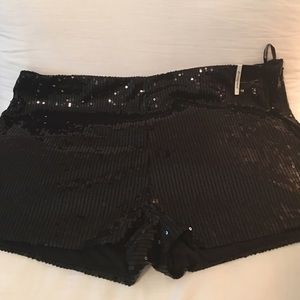 Sequin Shorts 🖤 Super Cute