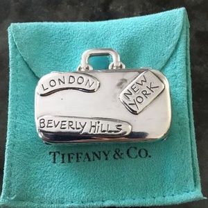 Tiffany & co. Authentic pillbox luggage