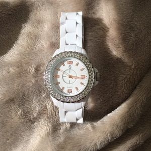 Premier Designs WhiteHot wrist-watch