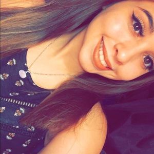 Meet your Posher, Veronica