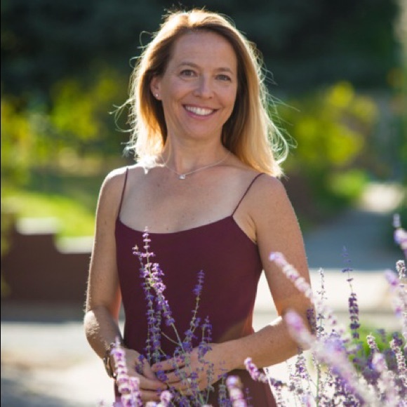 Meet your Posher, Patty - Picture 5 of 6