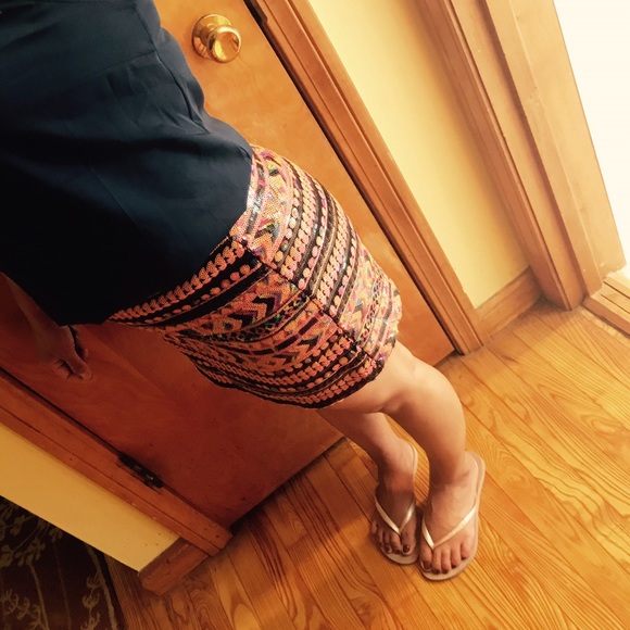 Forever21 Contemporary Sequin Skirt - Picture 7 of 7