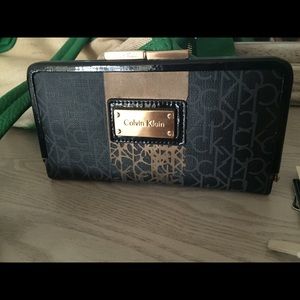 NWOT Calvin Klein wallet