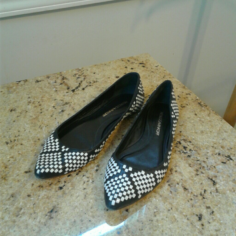 Shoes/flats