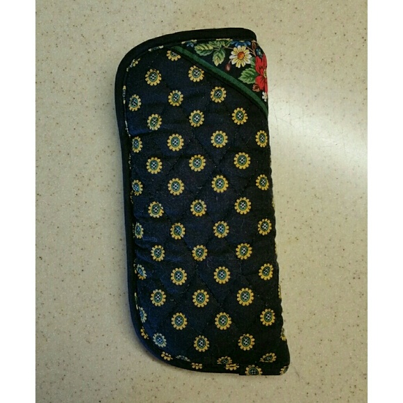 Vera Bradley eye glass case - Picture 2 of 3