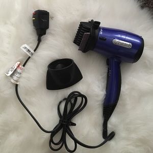 Blow dryer