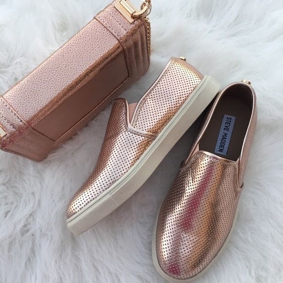 Steve Madden Ezeke