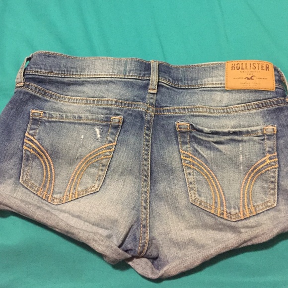 size 0 Hollister shorts - Picture 1 of 3