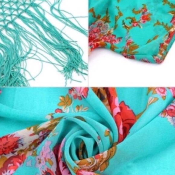 Floral Fringe Cover Up☀️💕🎀 - Picture 3 of 4