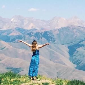 Meet your Posher, Abby