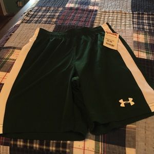 Boys Under Armour shorts new with tags