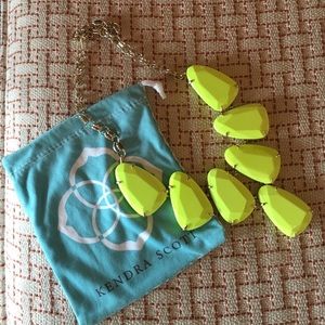 Kendra Scott Harlow Necklace in Neon Yellow!!