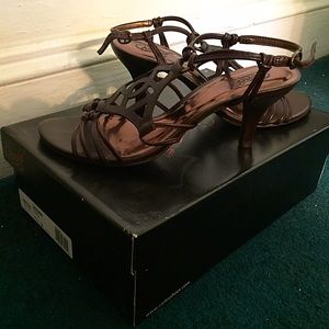 Carlos Santana brown heels