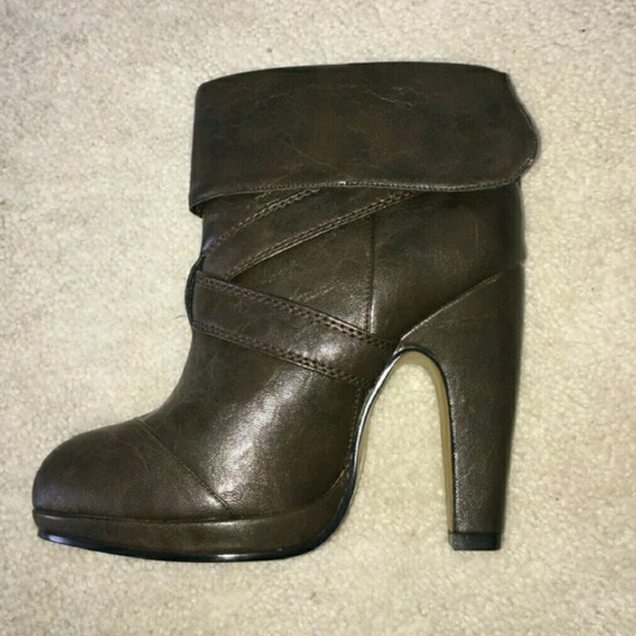 Brown booties - Picture 4 of 4