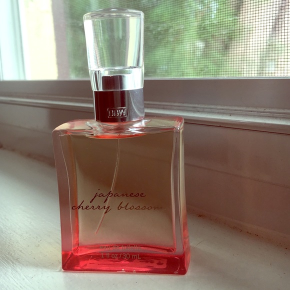 Bath & Body Works Japanese Cherry Blossom Perfume