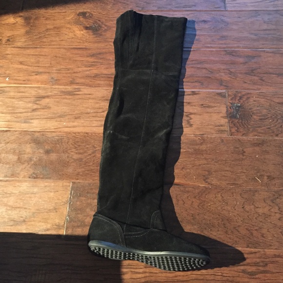 Brand new never worn ALDO OTK black suede boots