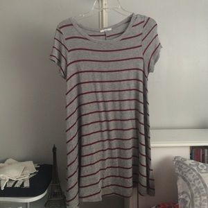 BUNDLE FOR @MARIAAXX3. T-Shirt Dress