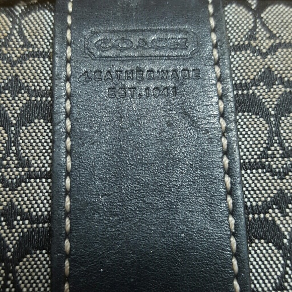 Coach Makeup Bag - Picture 2 of 3