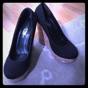 Black cork suede shoes