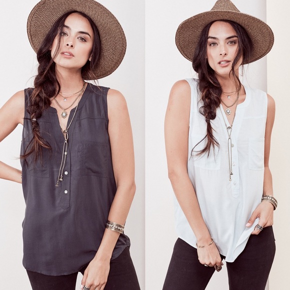 ‼️SOLD OUT‼️Sleeveless Two Pocket Henley Top - Picture 2 of 3