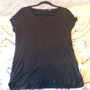 Black tahari tshirt
