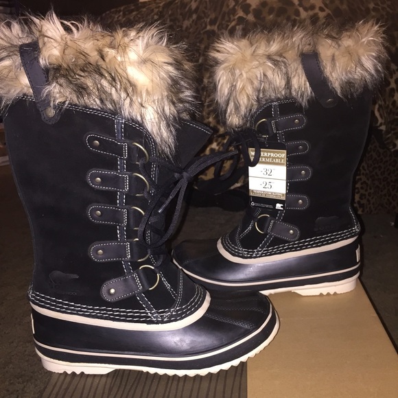WOMEN’S JOAN OF ARCTIC™ BOOT