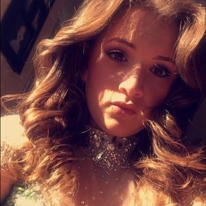 Meet your Posher, Amanda