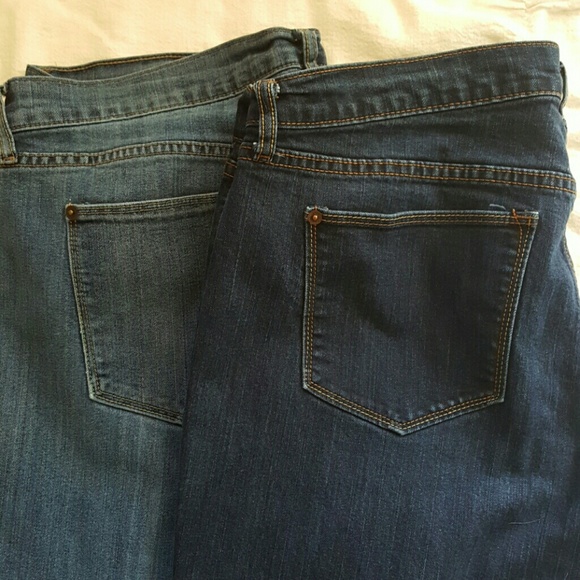 2 for 1!! Medium/Darkwash Straight Leg Jeans
