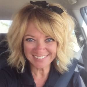 Meet your Posher, Stacy