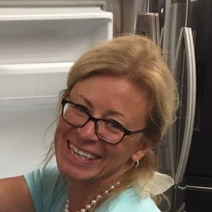 Meet your Posher, Suzzanne