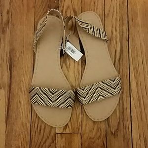 Never worn gap sandals