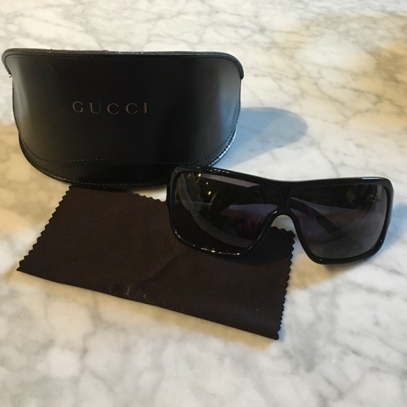 Gucci sunglasses!😎