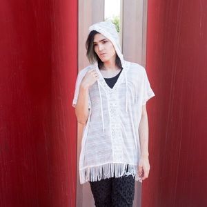 Rue21 Sweaters - 🌴White Vneck hood fringe top loose fit swim cover Rue21 Sweaters - 🌴White Vneck hood fringe top loose fit swim cover