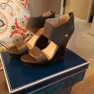 Seychelles wood wedges