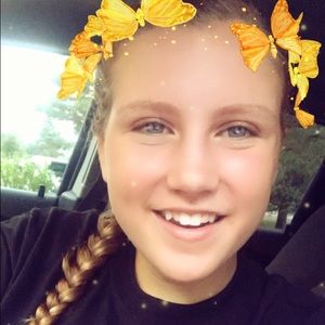 Meet your Posher, Courtney