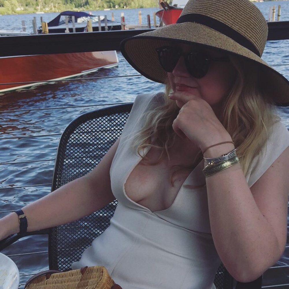 Meet your Posher, Alexandra