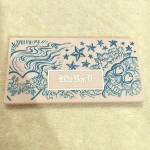 Kat Von D True Romance Palette Memento Mori