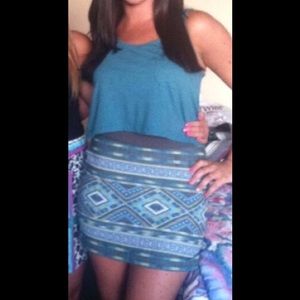 ENTIRE OUTFIT: America Eagle skirt&green tank