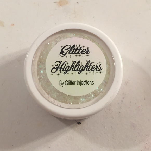 BECCA Other - Glitter Injections Glitter HIGHLIGHTER!