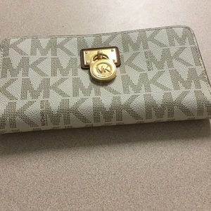 Michael Kors wallet