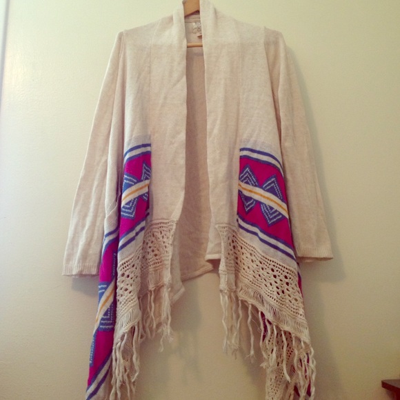 Cream Billabong cardigan. - Picture 1 of 1