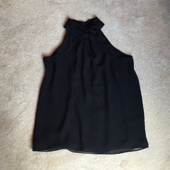 Beautiful Front Crossing Black Tank