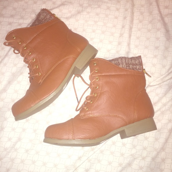 Ankle Boots! Super cute just never wore!